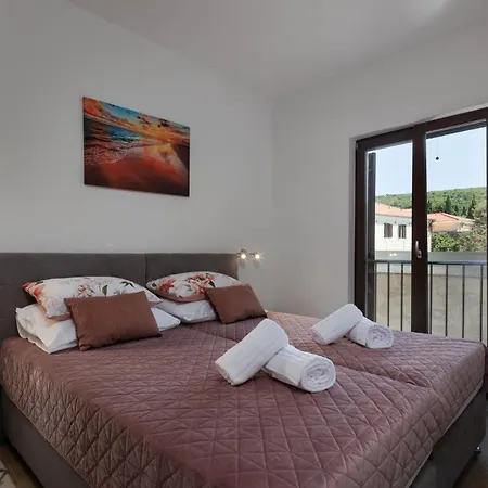 Seafront Nana 1 And 2 - Happy Apartment Punat