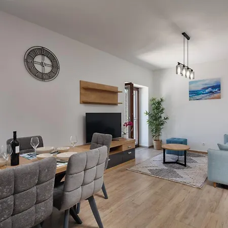 Seafront Nana 1 And 2 - Happy Apartment Punat
