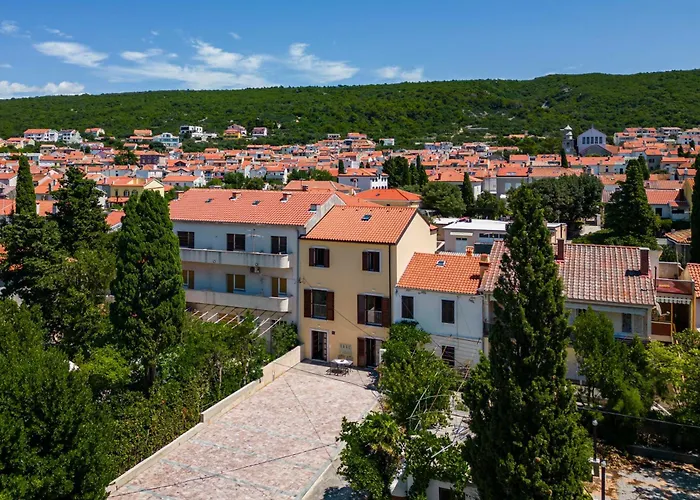 Seafront Nana Apartmán